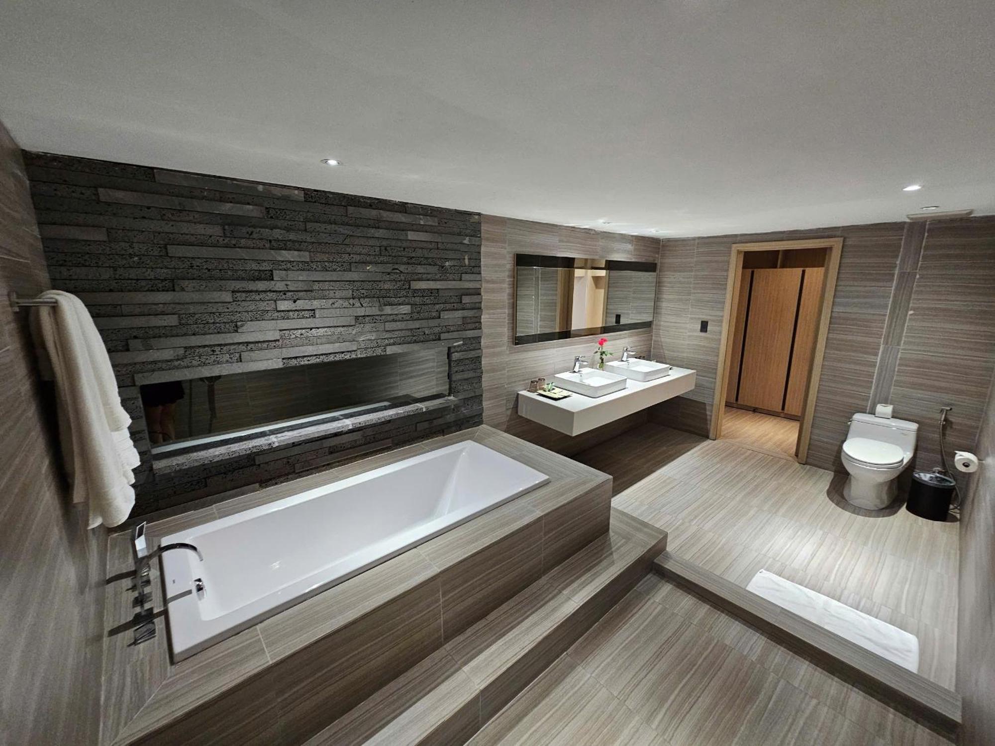 Hotel The Luxe Da Lat Zewnętrze zdjęcie